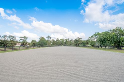 2562 Prarieview Dr, Town Of Loxahatchee Groves FL  33470-2572 exterior