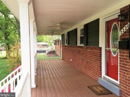 3220 Parkwood Ter, Falls Church VA  22042-3649 exterior