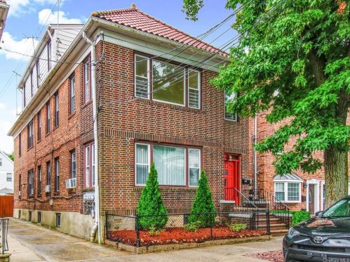 14 236th St, Bronx, NY 10470-1904