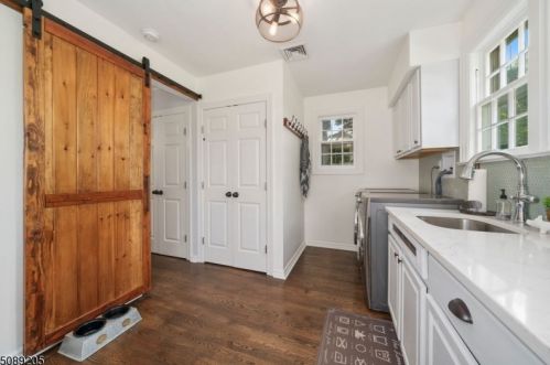 186 1st Ave, Little Falls NJ  07424-2206 exterior