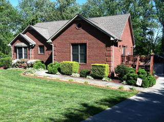 1517 Riverside Dr, Cookeville, TN 38506-5968