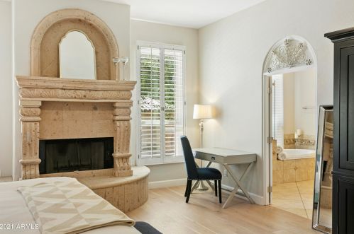 10461 Windrose Dr, Scottsdale AZ  85259-2423 exterior