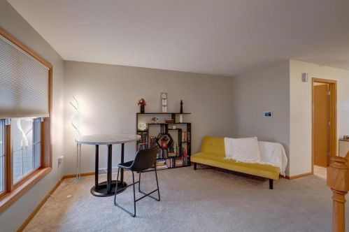 6902 Littlemore Dr, Madison WI  53718-3332 exterior