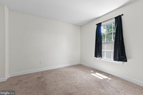 120 Revolutionary Blvd, Dover DE  19901-8871 exterior