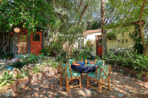 2919 Lake Ave, Altadena CA  91001-1621 exterior