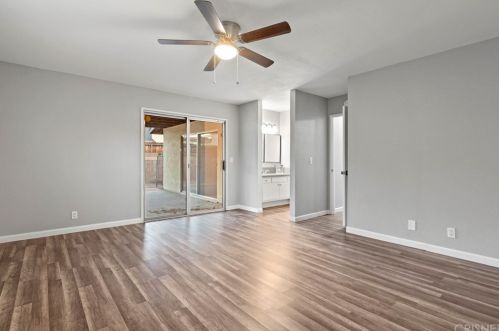 43816 Palm Vis Ave, Lancaster CA 93535-4422 exterior