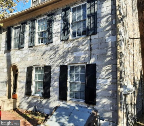 47 East St, Carlisle, PA 17013-2534