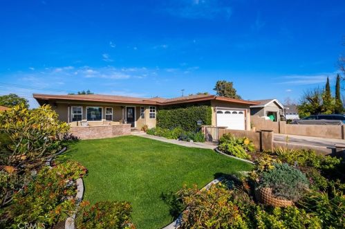 1323 Mayfair Ave, Orange, CA 92867-7019
