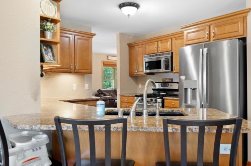 1158 101 St, Kenosha WI 53158-4034 exterior