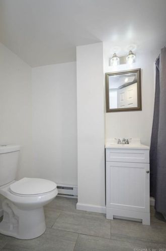 80 Circle Dr, Litchfield CT  06750-1710 exterior