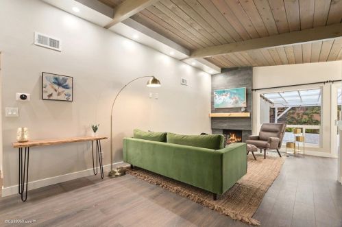 5038 Chaparral Way, San Diego CA 92115-2239 exterior