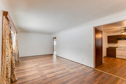 5501 Perry Ave, Minneapolis, MN 55429-3251