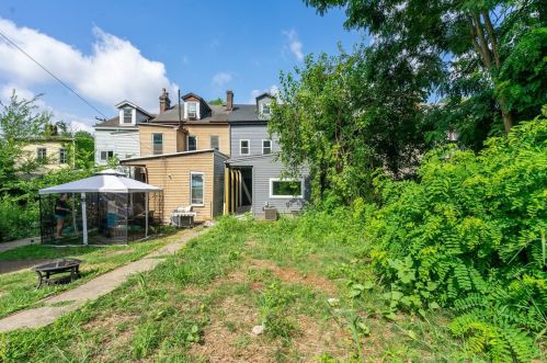 2810 California Ave, Pittsburgh PA 15212-2503 exterior