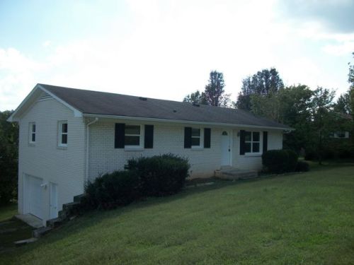 302 Hillview Dr, Woodbury, TN 37190-1011