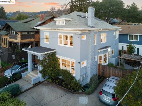 6454 Benvenue Ave, Oakland, CA 94618-1306