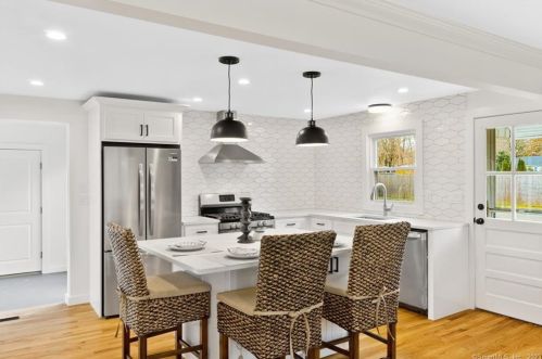 12 Clear Lake Rd, North Branford CT  06471-1574 exterior