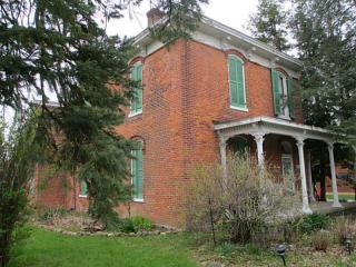 201 Sandusky St, Mechanicsburg, OH 43044-1061