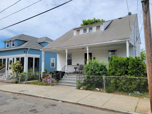 82 Lynch St, Providence RI  02908-5106 exterior