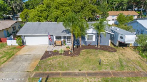 994 Carolina Cir, Titusville, FL 32796-2078