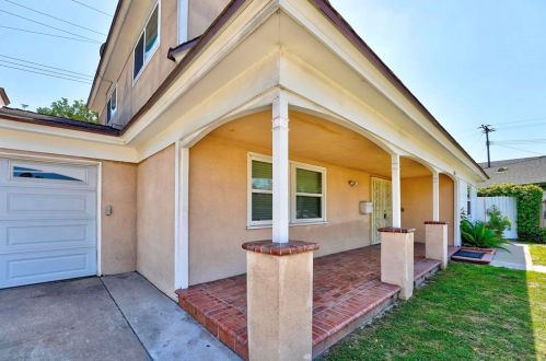 1358 216th St, Long Beach, CA 90745-1626