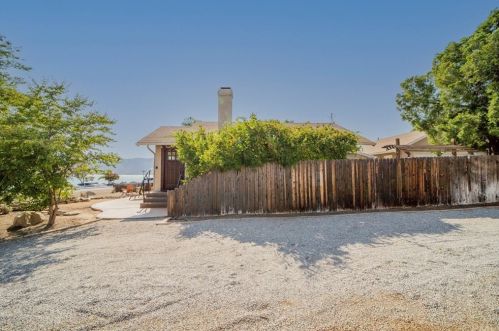 701 Limited Ave, Lake Elsinore CA  92530-3518 exterior