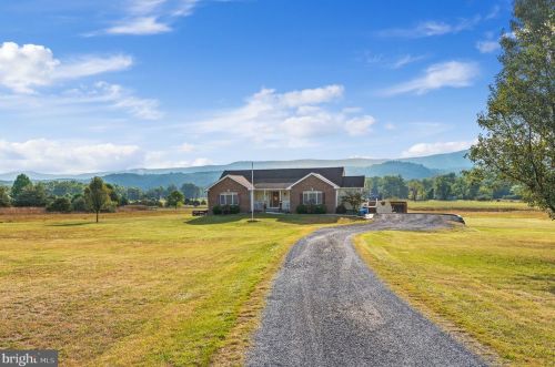 2004 State Road 259, Wardensville, WV 26851