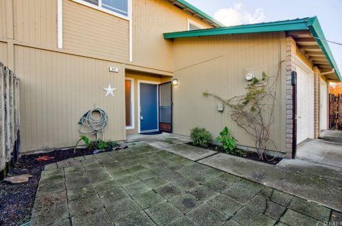 217 Mariah Way, Lakeport, CA 95453-3622
