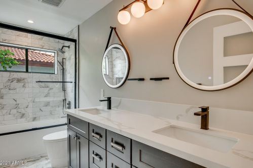 7614 20th St, Phoenix AZ  85020-4703 exterior