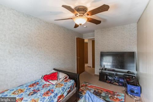 1092 Hopkins Ave, Manor PA  19036-1222 exterior