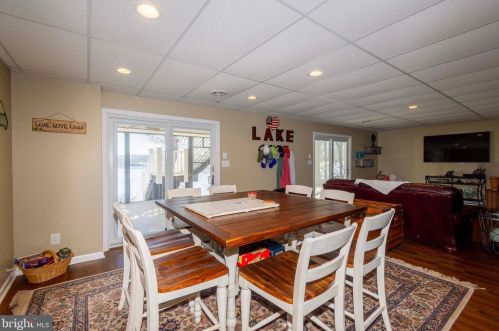 193 White Oak Dr, Mineral VA  23117-4705 exterior