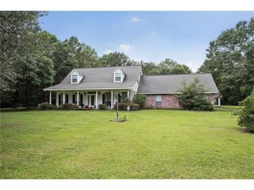 1011 Cherry Hill Loop, Uneedus, LA 70437-3230