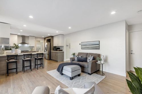 1685 Grizilo Dr, San Jose CA  95124-1920 exterior