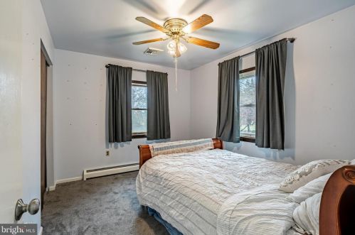 428 Neiffer Rd, Collegeville PA  19473-1415 exterior