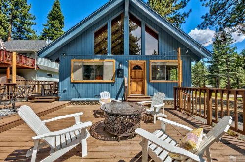 2464 Bernice Ln, South Lake Tahoe CA  96150-7215 exterior