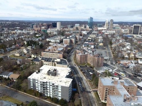 20 Old Mamaroneck Rd, White Plains NY  10605-2060 exterior