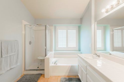 9004 Bremerton Ct, Bakersfield CA 93312-4441 exterior