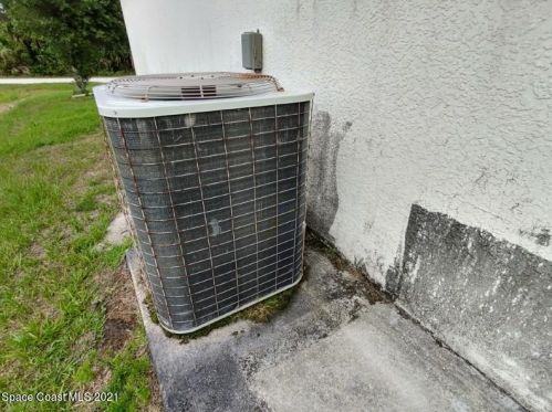 9175 102nd Ave, Vero Beach FL  32967-3054 exterior