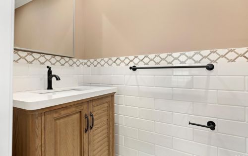 264 Frederick Ave, Roosevelt NY  11575-2340 exterior