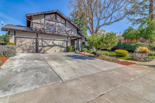 7148 Anjou Creek Cir, San Jose CA  95120-4108 exterior