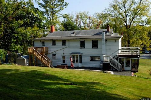 265 Phillipsburg Rd, Middletown NY  10940-3506 exterior