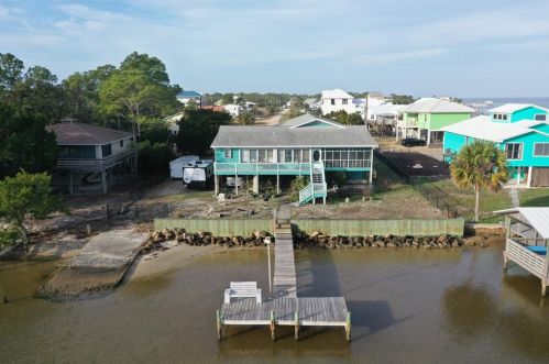 323 Gander St, Saint George Island, FL 32328-2655