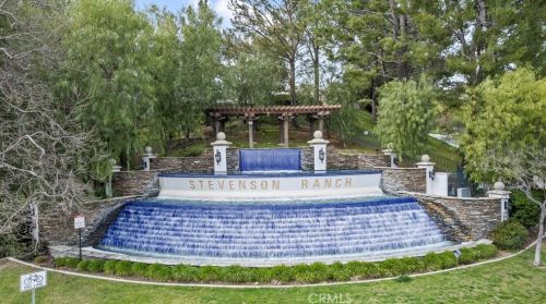 25605 Wordsworth Ln, Santa Clarita, CA 91381-1301