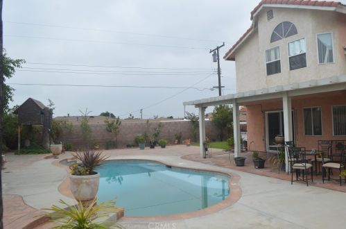 1092 Vista Ave, Rialto, CA 92376-4150