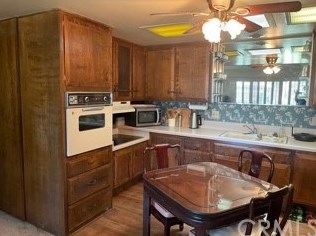 1221 Knollwood Rd, Seal Beach, CA 90740-3671