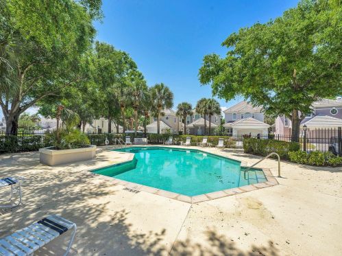 8419 Foxworth Cir, Orlando FL  32819-5036 exterior