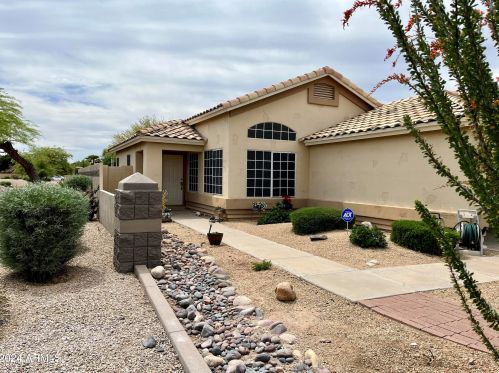 7419 Tina Ln, Glendale, AZ 85310-5292