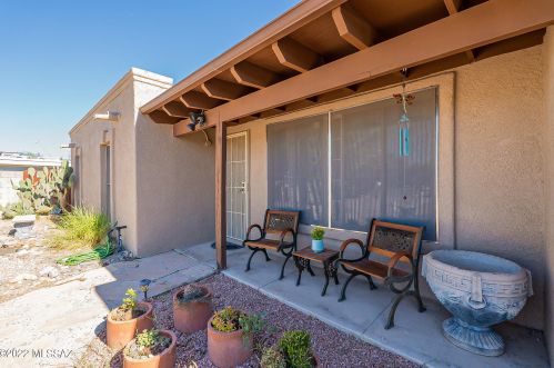 522 Doce Pl, Tucson, AZ 85756-6531