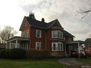 604 Center St, Medina, NY 14103-1034
