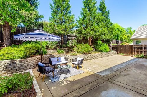 6050 Ventura Way, Folsom CA  95762-5563 exterior