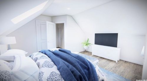 27 Walnut Ln, Hicksville NY  11801-5737 exterior